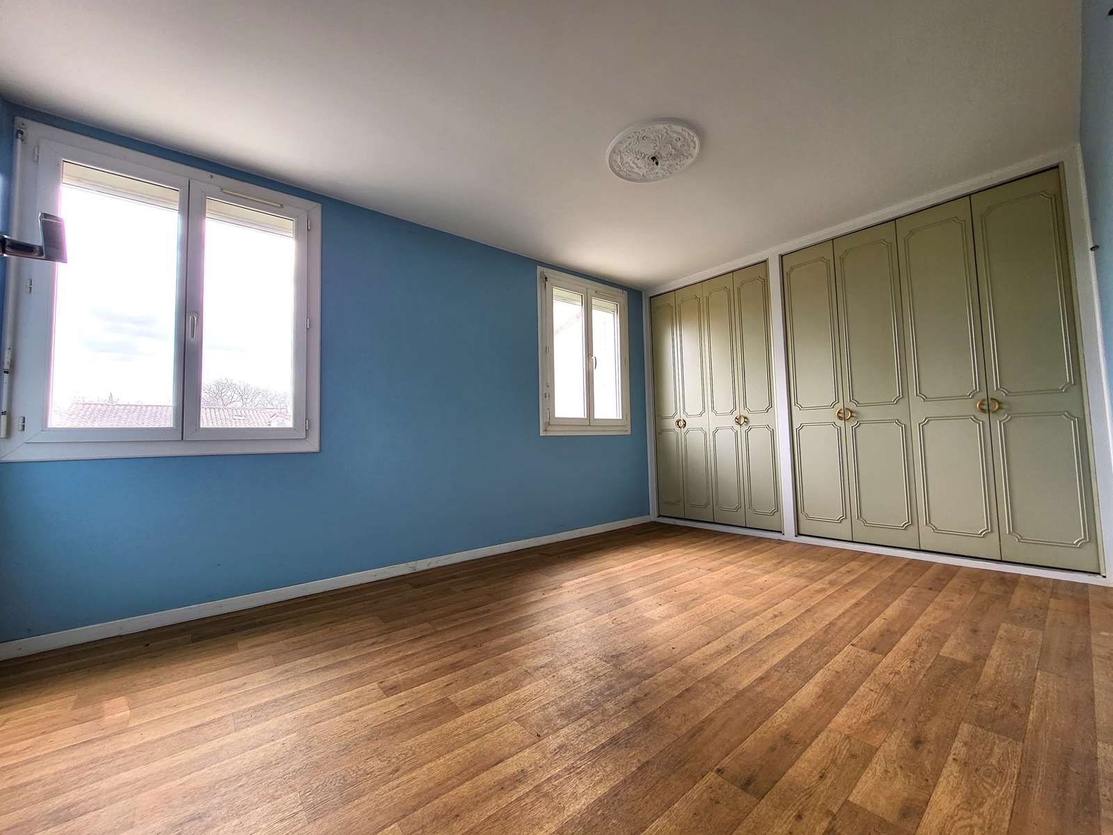 Chambre-Bleu-Buzet-47160-AMGH-Immobilier