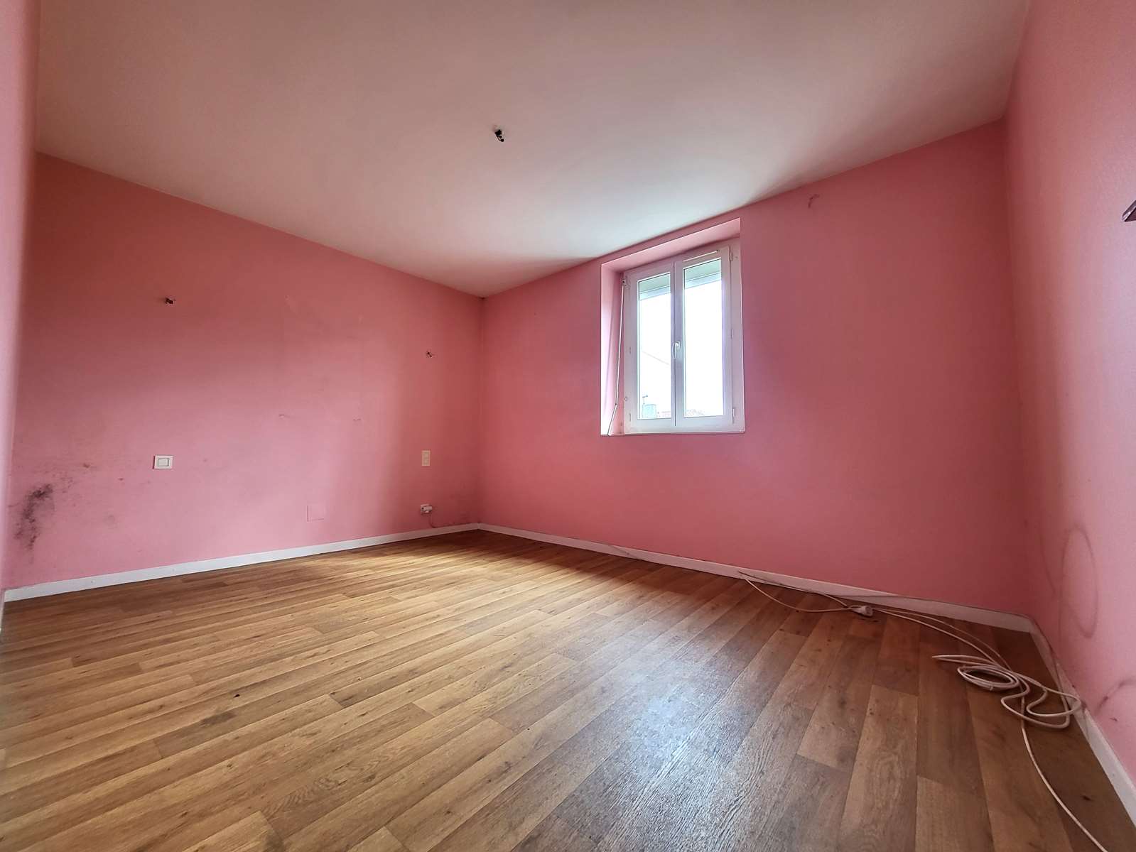 Chambre-Rose-Buzet-47160-AMGH-Immobilier