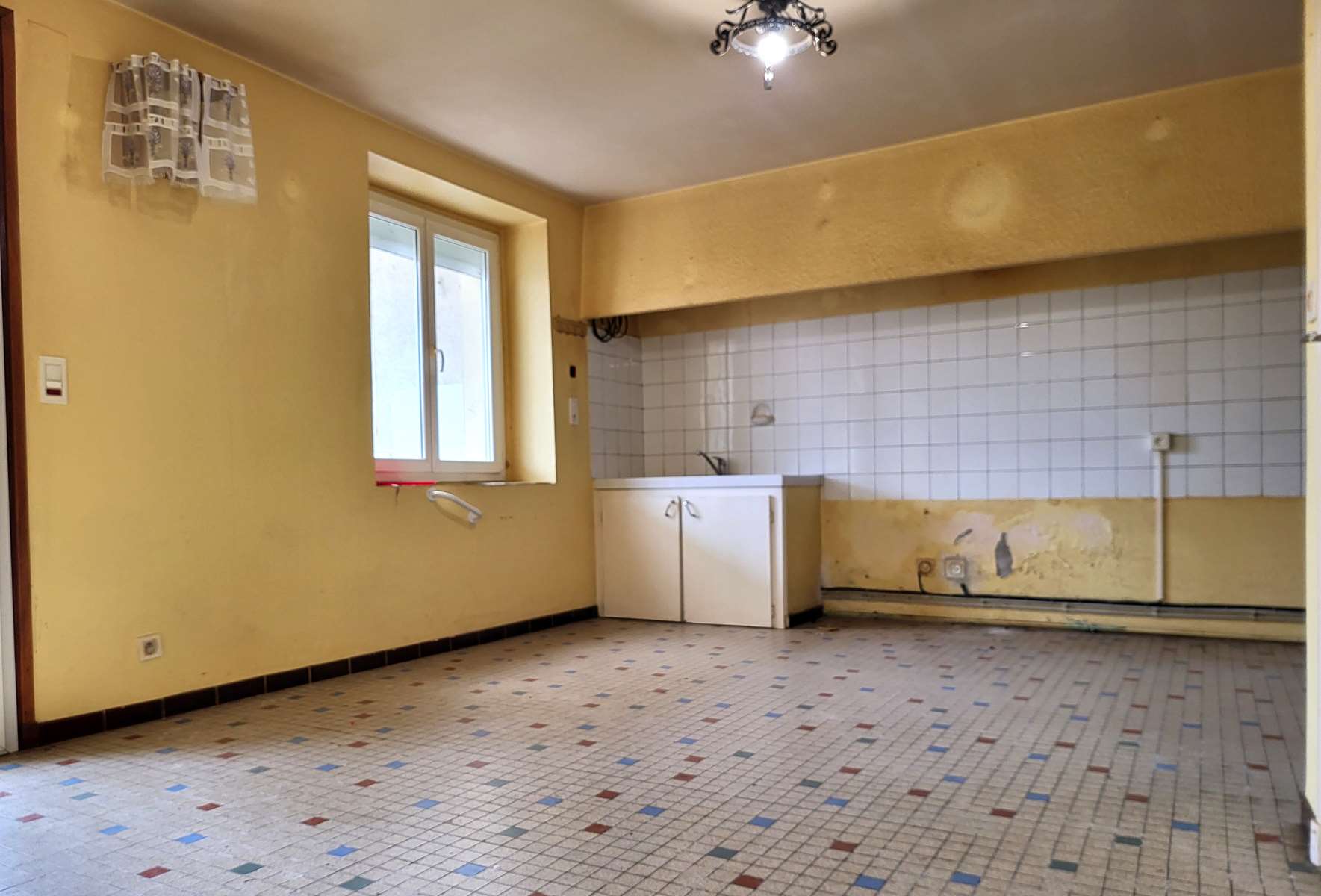 Cuisine-Buzet-47160-AMGH-Immobilier