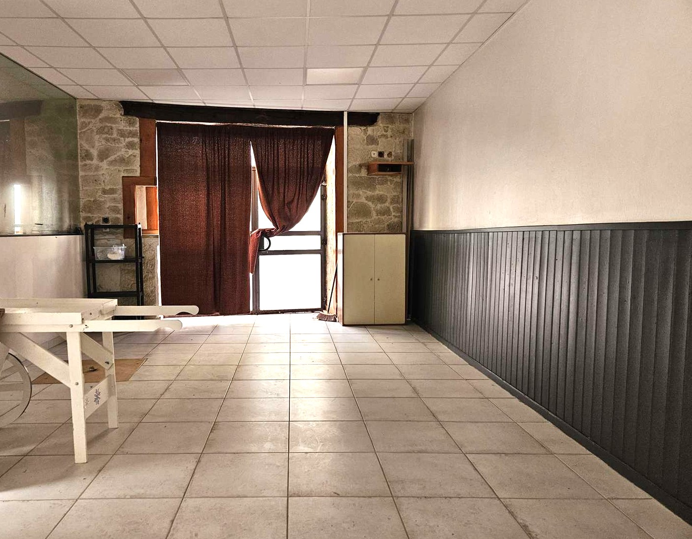 EXCLUSIVITE-IMMEUBLE-LOCAL-COMMERCIAL-AVANT-AMGH-IMMOBILIER