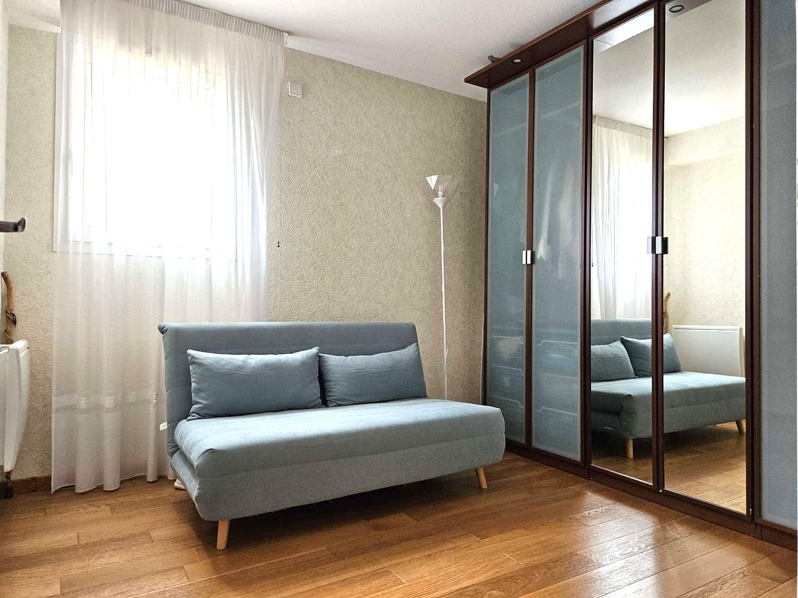 Troisieme-chambre-Bureau-appartement-lumineux-Ville-neuve-sur-Lot-AMGH-IMMOBILIER