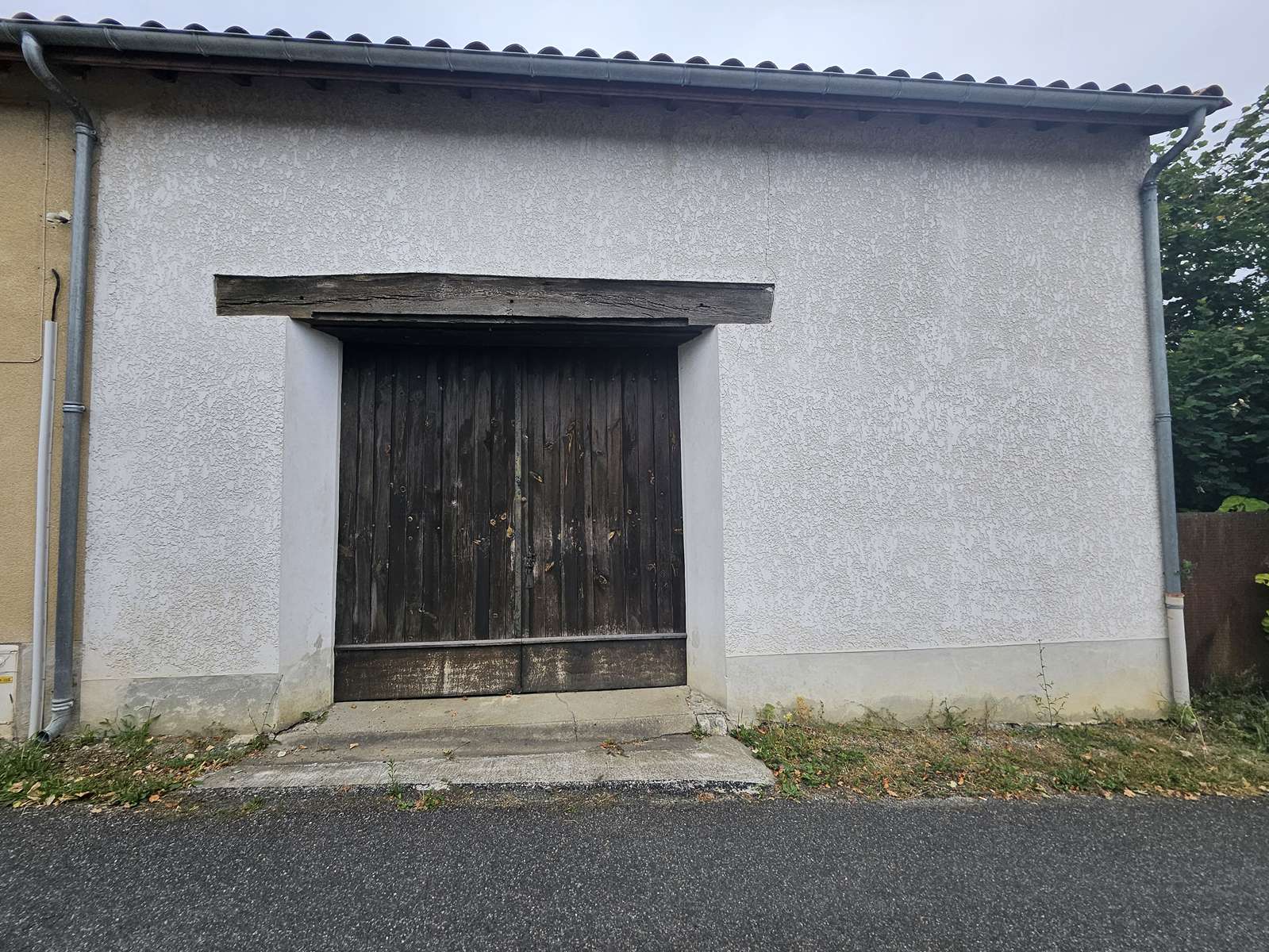 Garage-SOS-face-avant-AMGH-IMMOBILIER
