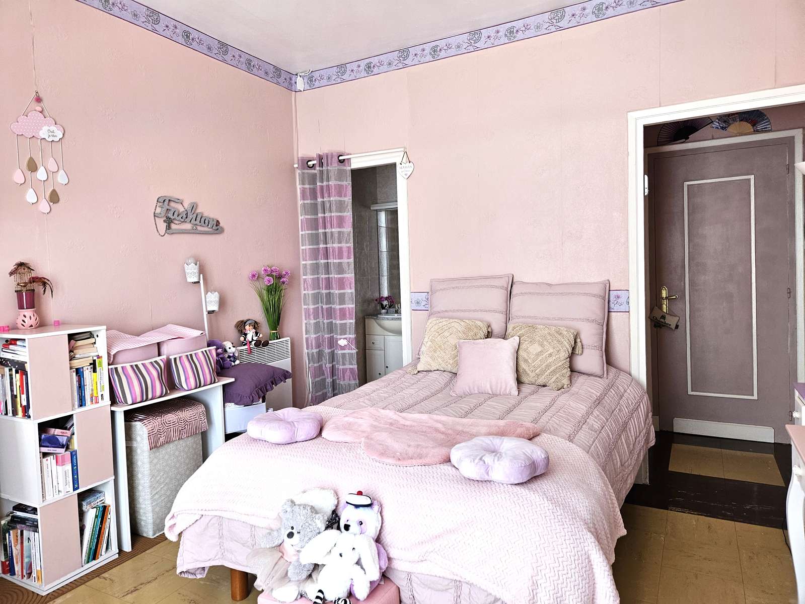 Villa-architecte-Maison-Saint-Laurent-deuxieme-chambre-avec-salle-deau-privative-exclusivite-AMGH-IMMOBILIER