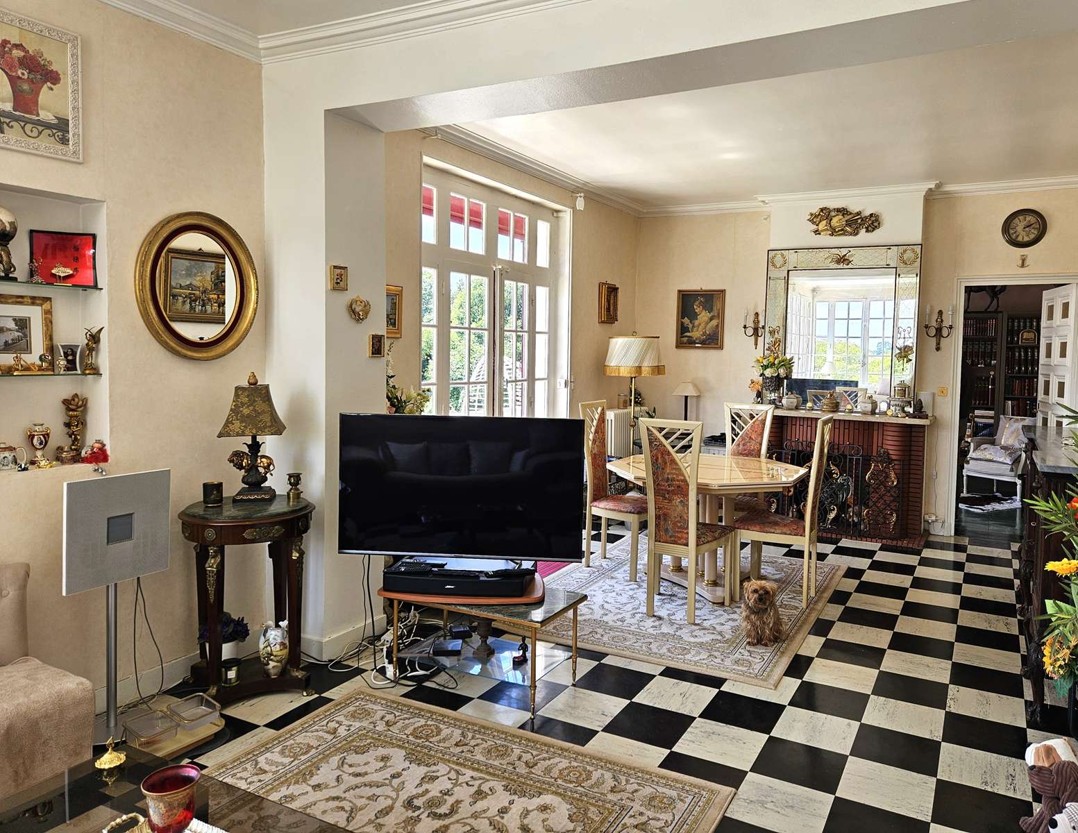 Villa-architecte-Maison-Saint-Laurent-sejour-cote-salon-exclusivite-AMGH-IMMOBILIER