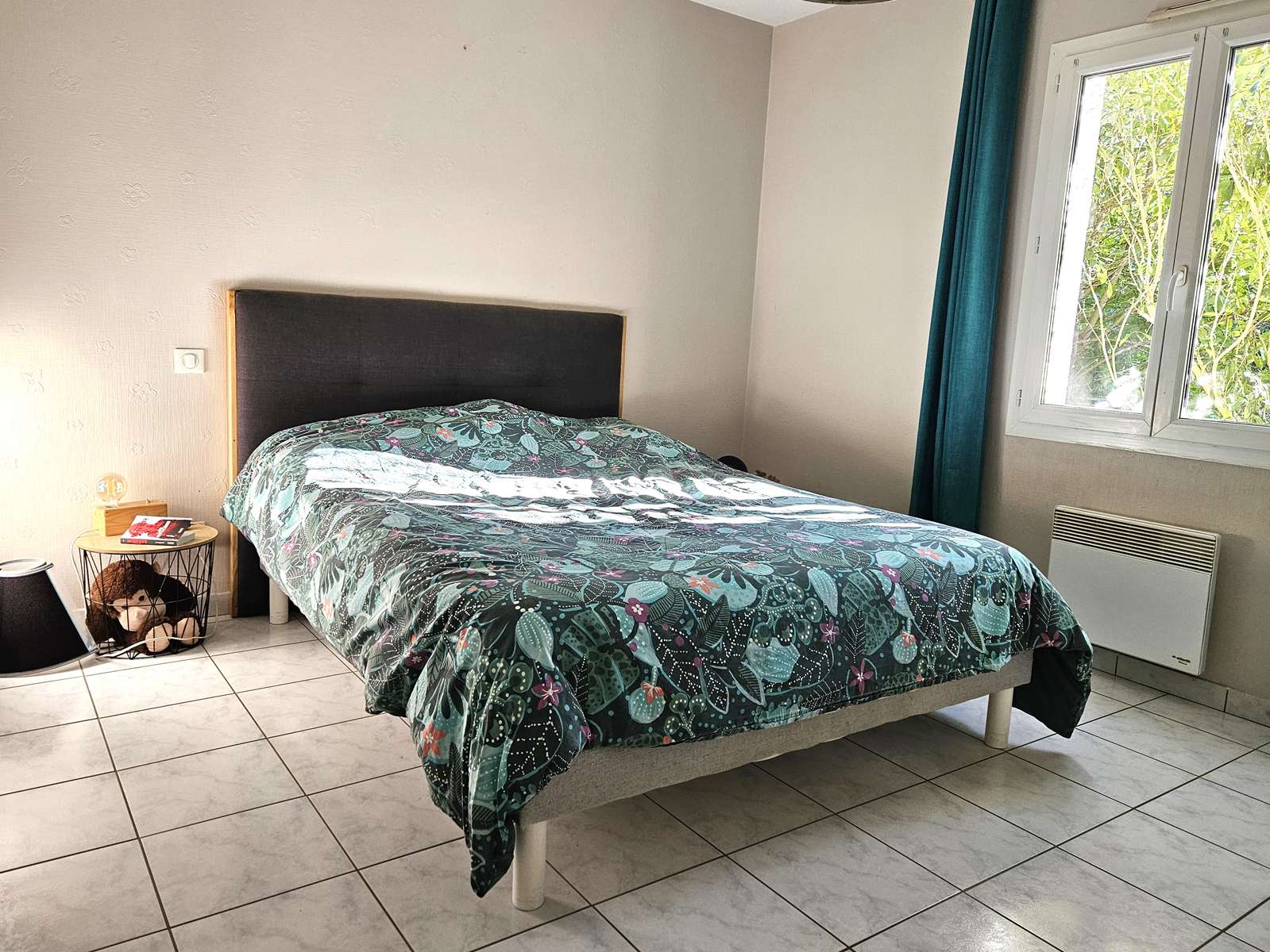 Chambre-1-maison-villa-plein-pied-Feugarolles